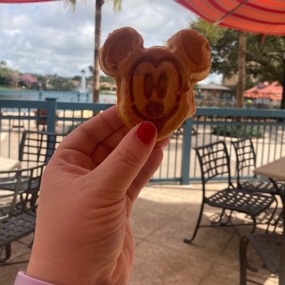 Meet your Posher, JoAnna - Picture 2 of 4